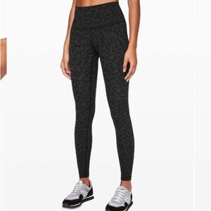 LULULEMON Wunder Under Full on luxtreme 28” size 6 camo deep coal multi